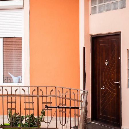 Art Downtown Alecsandri St Luxury Apartment 오라데아 외부 사진