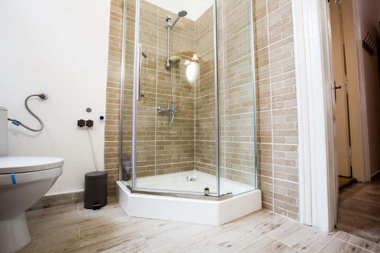 Art Downtown Alecsandri St Luxury Apartment 오라데아 외부 사진
